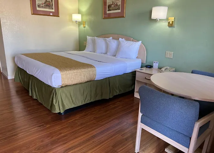 Travelodge By Wyndham 2*