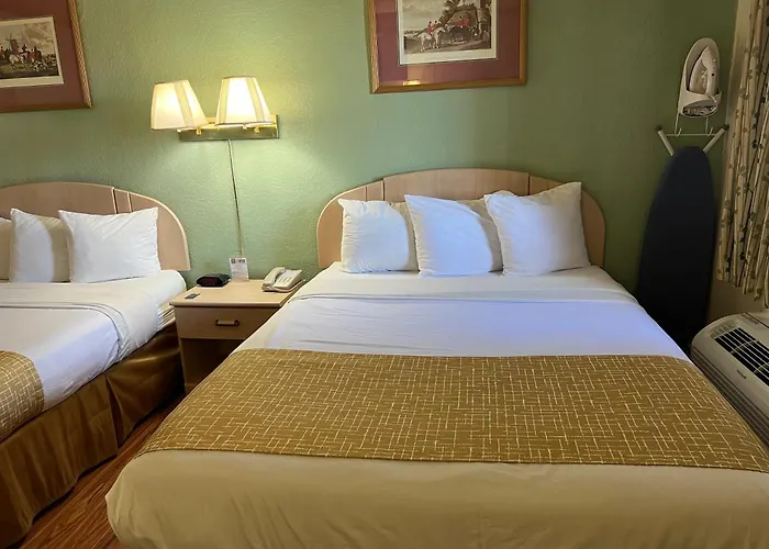 Travelodge By Wyndham Hotel