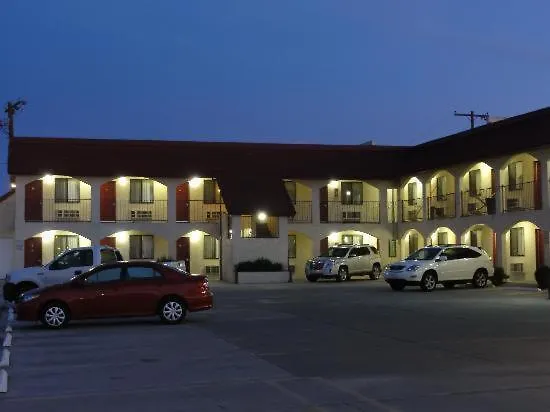 Travelodge By Wyndham 2*