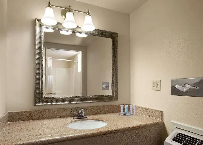 Hotel Travelodge By Wyndham 2*